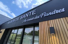 Lettres en relief – Maison de Santé