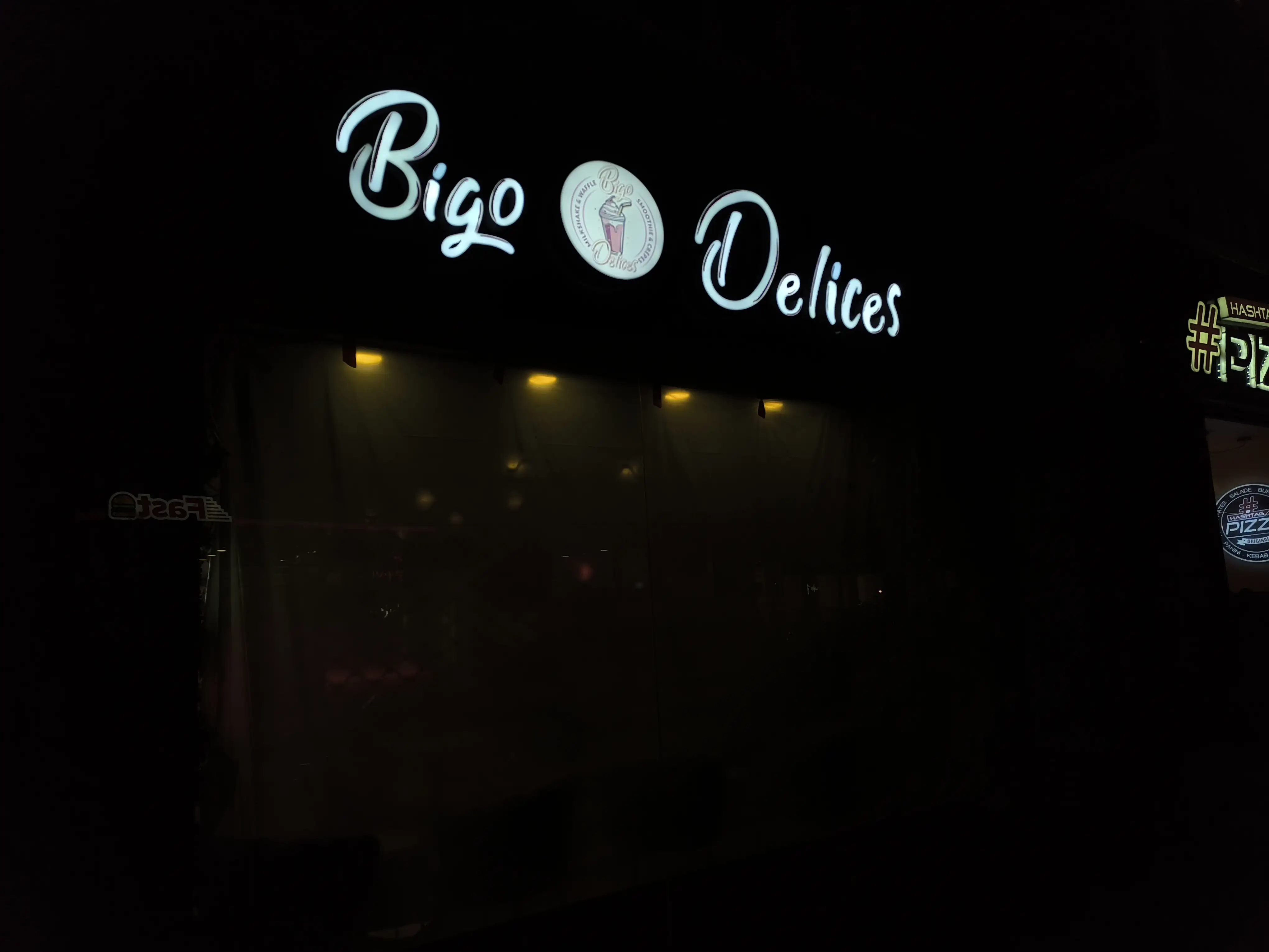Lettres boîtier lumineuses - Bigo Delices